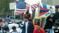 Tsewang Rigzin of Tibetan Youth Congress and hunger strikers, Mar 22, 2012.