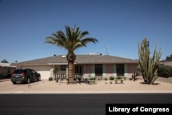 A ranch-house-style home in Sun City, a historic suburb of Phoenix, Arizona. (Photo by Carol Highsmith)