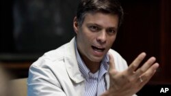 Leopoldo López se ha convertido en símbolo de la resistencia pacífica popular contra el Gobierno de Venezuela.