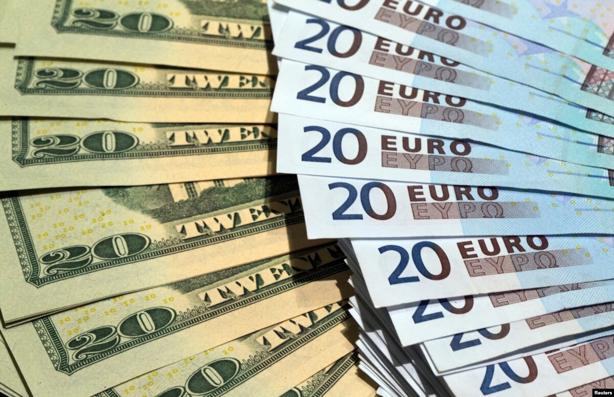 Dolar Euro Karşısında Son İki Yılın En Yüksek Seviyesinde Dolar Euro Karşısında Son İki Yılın En Yüksek Seviyesinde