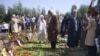 هرساله خانواده‌های اعدام شدگان ۶۷ و ناپدیدشدگان به شکل نمادین در گورستان خاوران گرد هم می‌آیند