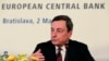Ngân hàng Trung ương châu Âu cắt lãi suất xuống mức thấp nhất