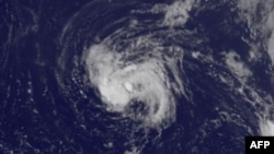 Hình ảnh bão Earl chụp từ vệ tinh.