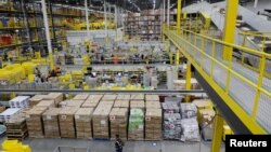 Фото: складське приміщення компанії Amazon