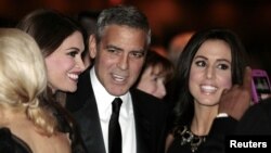 Clooney ha participado en otros eventos del presidente Obama, como la cena anual de corresponsales de la Casa Blanca en abril.