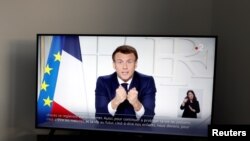 Tổng thống Pháp Emmanuel Macron trình bày trên truyền hình về virus corona bùng phát, ngày 31/3/2021.
