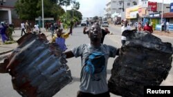 Un homme à Bujumbura, le 13 mai 2015. (REUTERS/Goran Tomasevic)