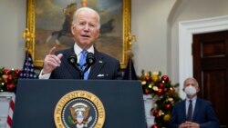 Joe Biden appelle les Américains au calme face au variant Omicron