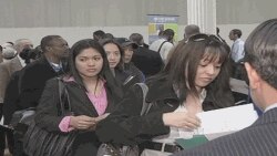 کاهش نرخ بیکاری و کندی روند استخدام
