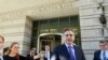 Juez: Casa Blanca devuelve "temporalmente" credencial de prensa a Jim Acosta