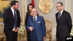 Le président tunisien Béji Caïd Essebsi rencontre le ministre italien de l'Intérieur, Matteo Salvini, à Tunis, le 27 septembre 2018.
