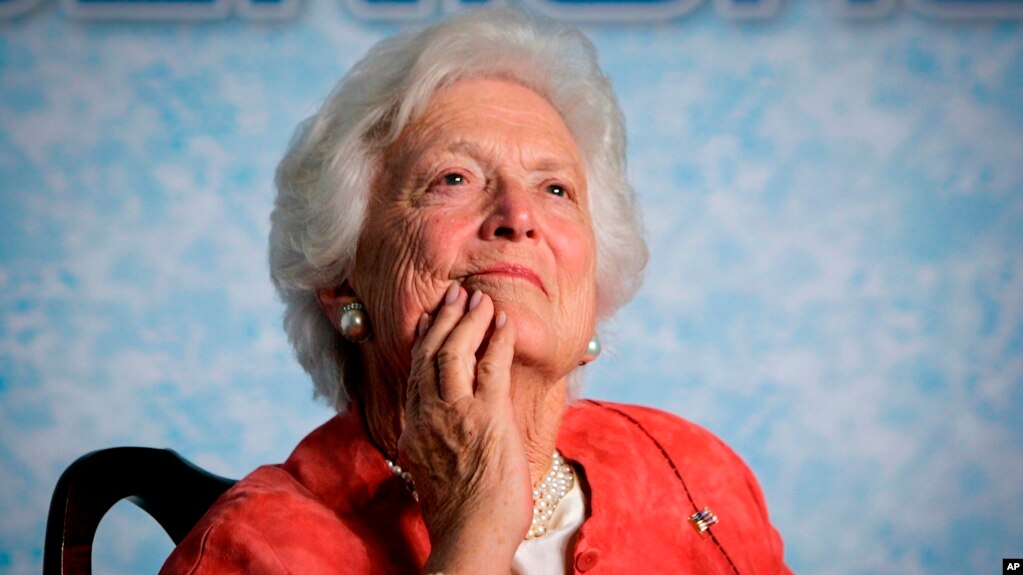 Barbara Bush, la sencilla exprimera dama estadounidense querida por su sencillez y candor, falleciÃ³ a los 92 aÃ±os.
