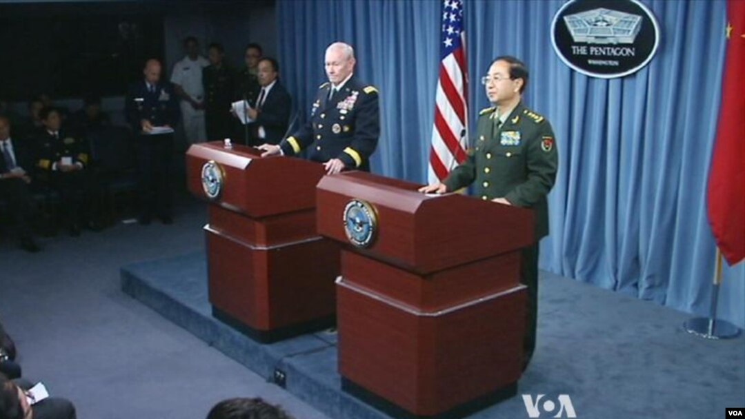 中國軍方參謀總長房峰輝星期四訪問五角大樓，並同美國參謀長聯席會議主席鄧普西將軍舉行會談。(視頻截圖）