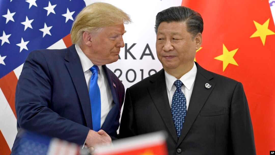 Presiden AS Donald Trump dan Presiden China Xi Jinping dalam pertemuan di sela KTT G20 di Osaka, Jepang 29 Juni 2019 lalu. 