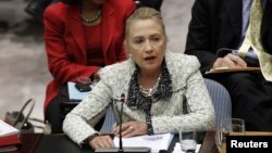 Ngoại trưởng Mỹ Hillary Clinton phát biểu trong 1 cuộc họp của Hội đồng Bảo an LHQ tại Trụ sở Liên Hiệp Quốc ở New York, 26/9/2012