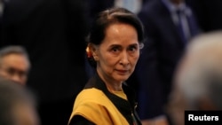 Tsohon Hoto: Aung San Suu Kyi. A watan November 13, 2017. 