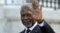 L'ancien secrétaire général des Nations Unies, Kofi Annan, salue à la conférence pour promouvoir une résolution au Pays basque, dans la ville basque de Saint-Sébastien, au nord de l'Espagne, le 17 octobre 2011.