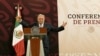 ARCHIVO - El presidente mexicano, Andrés Manuel López Obrador, da su conferencia de prensa matutina programada habitualmente en el Palacio Nacional de la Ciudad de México, el 15 de abril de 2024. AP
