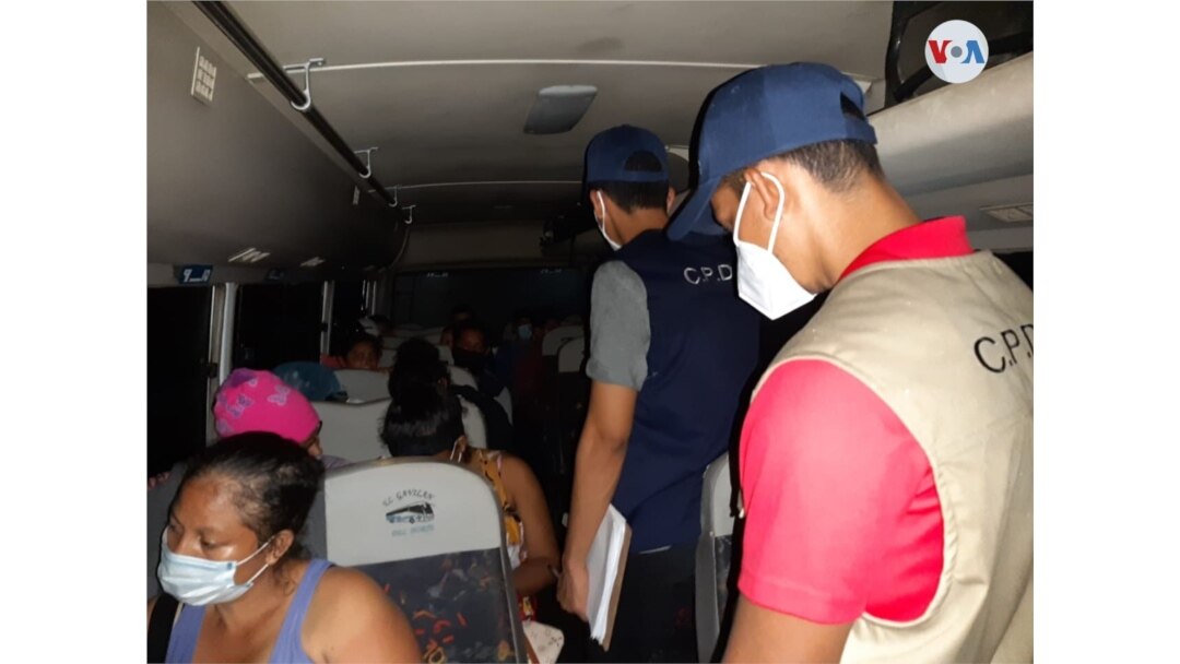 Nicaragüenses retornando de Panamá.