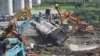中國媒體對鐵路事故嚴厲批評