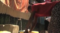 手机付费技术让更多内罗毕贫民窟居民用上洁净水