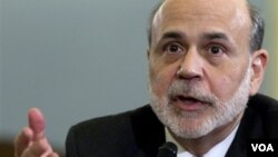Ben Bernanke, presidente de la FED, consideró que la economía se expande aunque a paso “moderado”.