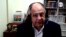 El expresidente de Costa Rica Luis Guillermo Solís en una entrevista con la VOA en diciembre de 2021. Foto de pantalla tomada del video.