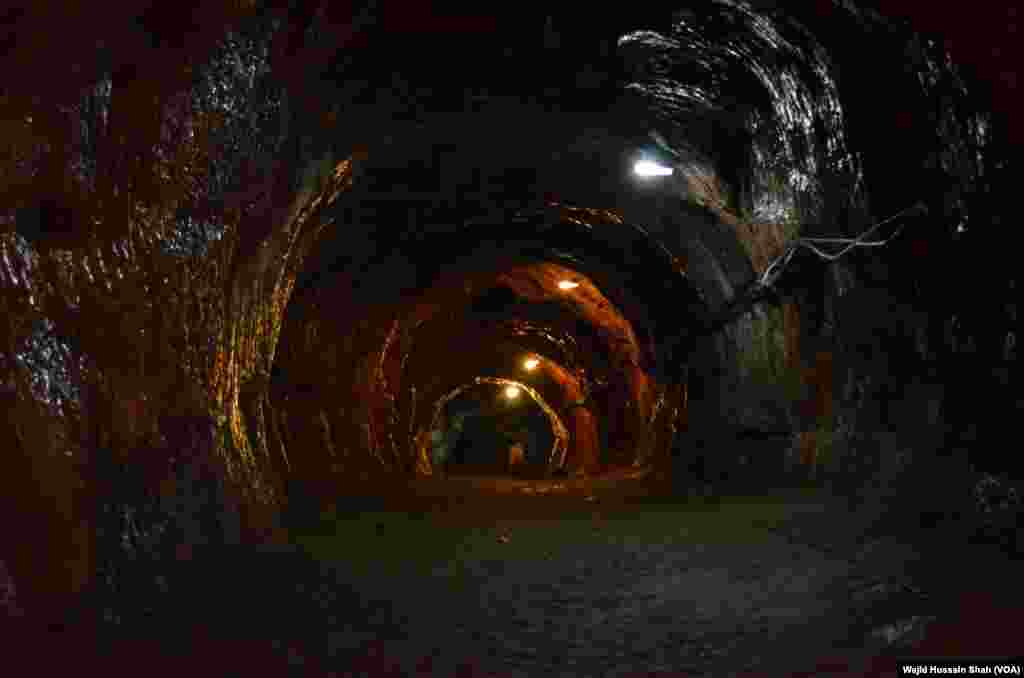 کھیوڑہ اور اس کے گردو نواح کا علاقہ ارضیاتی میوزیم بھی کہلاتا ہے۔