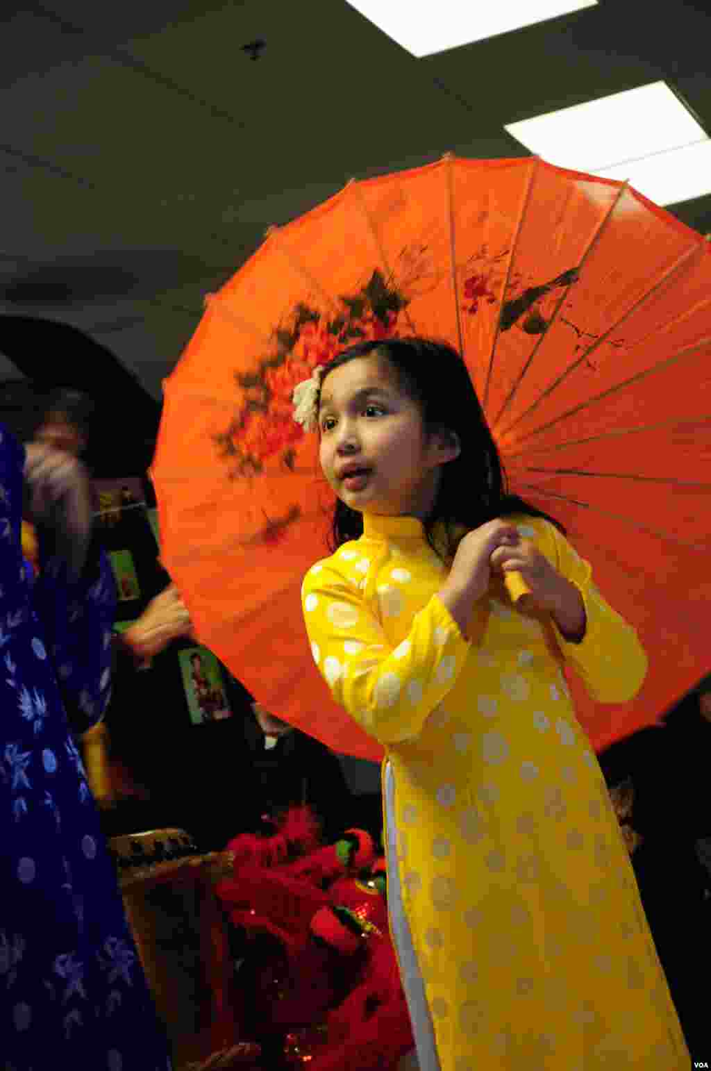 Ảnh: Ho&agrave;i Hương - VOA.