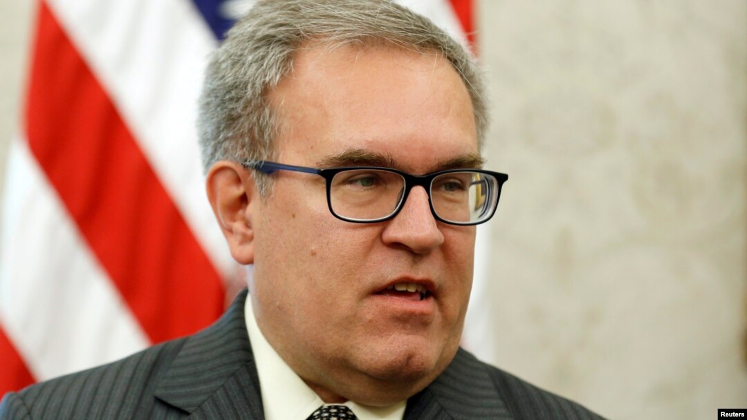 Andrew Wheeler, Kepala Badan Perlindungan Lingkungan Hidup AS (EPA) berbicara di Washington DC (foto: dok). 