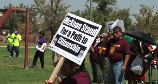 Immigration Activists Press US Lawmakers on Citizenship for the Undocumented