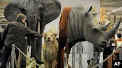 Satwa liar yang diburu, dibunuh lalu diawetkan terlihat di sebuah festival berburu di Dortmund, Jerman.