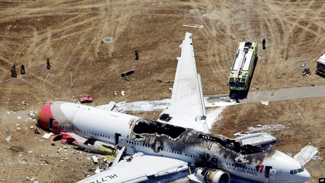 Pesawat Asiana yang mengalami nasib nahas terjatuh di bandara San Francisco, AS (6/7). 