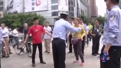 长江船难家属发起抗议活动