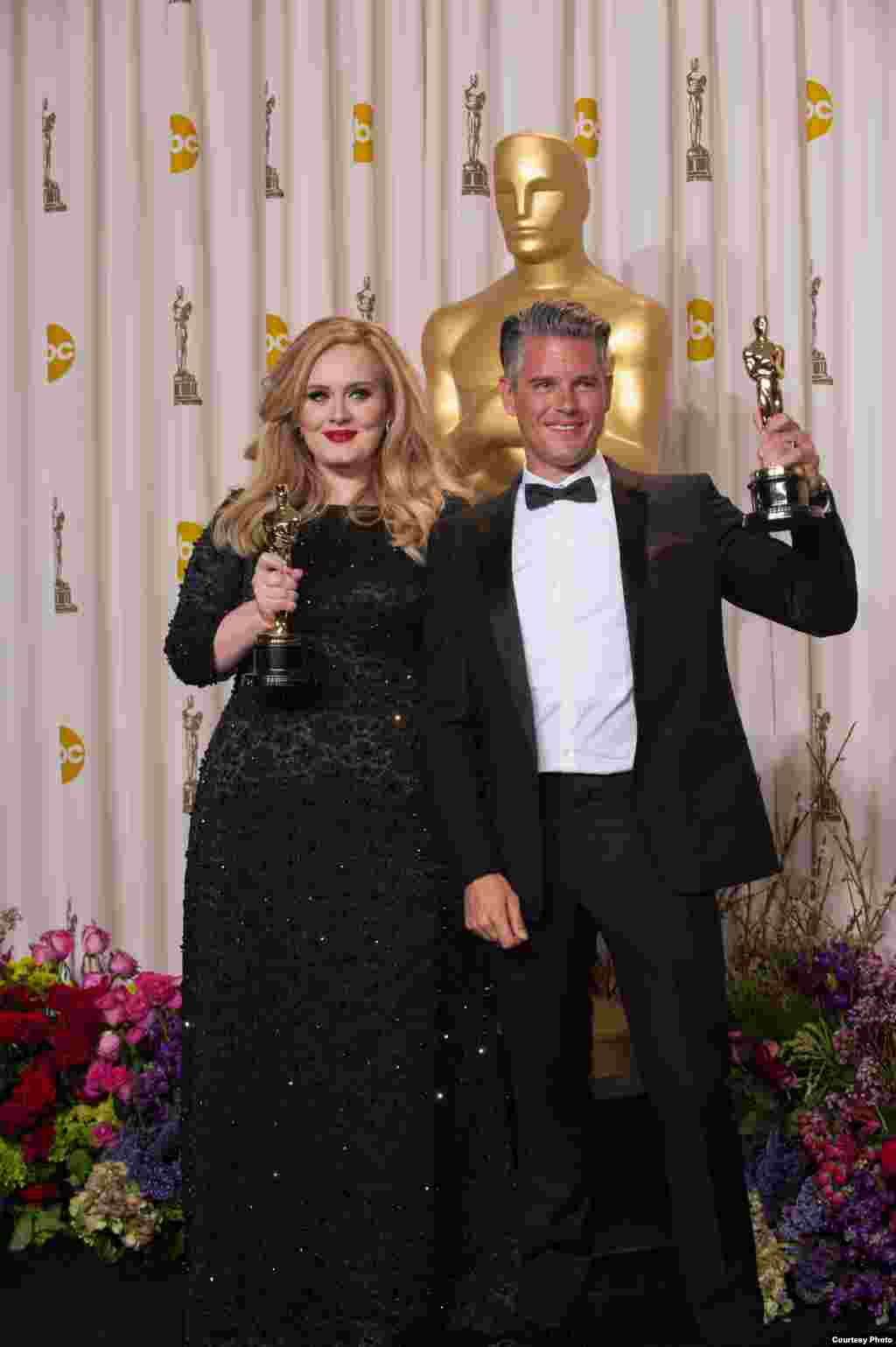 &nbsp;Adele Adkins &ucirc; Paul Epworth. 