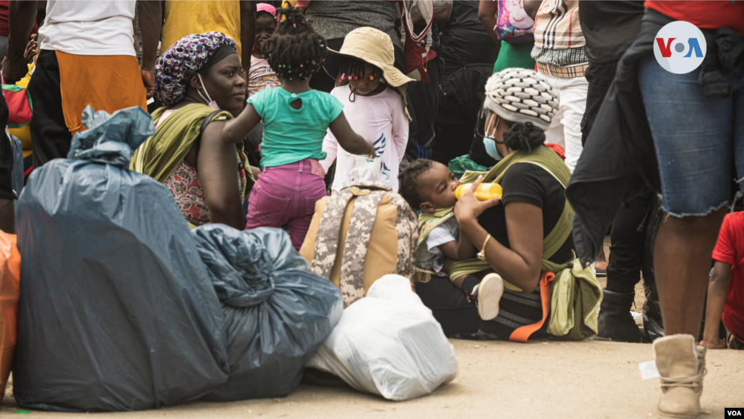 Los migrantes buscan llegar a Estados Unidos y Canadá, y son principalmente cubanos, asiáticos y africanos. Foto: David Hernández, VOA.