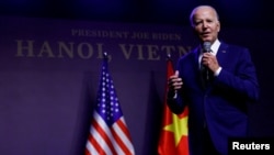资料照片：美国总统拜登在越南首都河内举行记者会。（2023年9月10日）