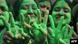 Supporters of the Trinamool Congress (TMC) celebrate the party&#39;s victory in the Kolkata Municipal Corporation (KMC) elections, in Kolkata, India.
