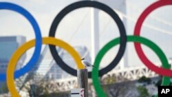 CIncin Olimpiade di Odaiba, Tokyo, 8 April 8, 2021. (AP Photo/Eugene Hoshiko)