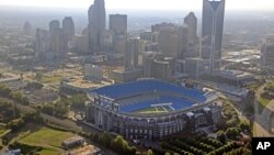 Stadion Bank of America di Charlotte, North Carolina, tempat Presiden Amerika Barack Obama akan menyampaikan pidatonya pada Konvensi Nasional Partai Demokrat. (Foto: Dok)