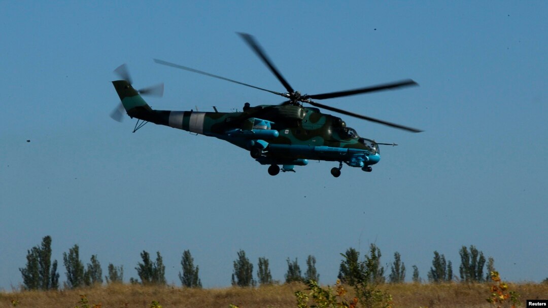 Arhiva - Ukrajinski borbeni helikopter Mi-24, 20. septembra 2014.