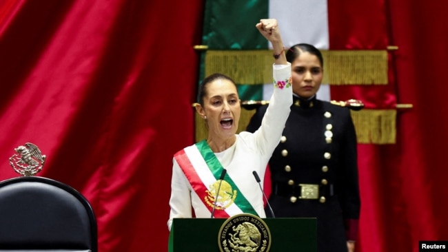 La nueva presidenta de México, Claudia Sheinbaum, pronuncia su primer discurso ante el Congreso tras asumir el cargo. En la Ciudad de México, el 1 de octubre de 2024.