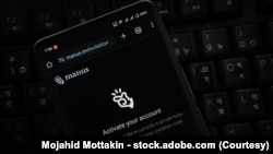 资料照片：智能手机上的Manus AI主页(2025年3月)