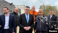 دیدار گیدئون سعار، وزیر امور خارجه اسرائیل، از محل حمله جمهوری اسلامی به دهکده زرزیری در اسرائیل (یکشنبه - ۲۴ اسفند)