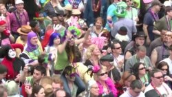 Rumah Hias "Mardi Gras" Gantikan Parade saat Pandemi