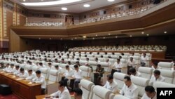 지난 19일 북한 평양 노동당 중앙위원회 본부청사에서 제7기 제6차 당 전원회의가 열렸다고 조선중앙통신이 20일 보도했다.