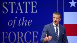 Міністр війни США Піт Геґсет під час промови "Стан сил" (State of the force) на базі Корпусу морської піхоти США Квантіко у штаті Вірджинія 30 вересня 2026 року. Фото: Alex Wong/AP