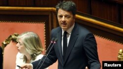 Thủ tướng Italia Matteo Renzi kêu gọi Liên Hiệp Châu Âu chia sẻ gánh nặng ngăn chặn nạn buôn người trong làn sóng di dân từ các nước Châu Phi.