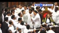 Manchetes Mundo 15 Novembro 2018: trocam-se socos no parlamento do Sri Lanka