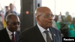 Jacob Zuma arrive à une cérémonie en Afrique du Sud, le 6 août 2017.